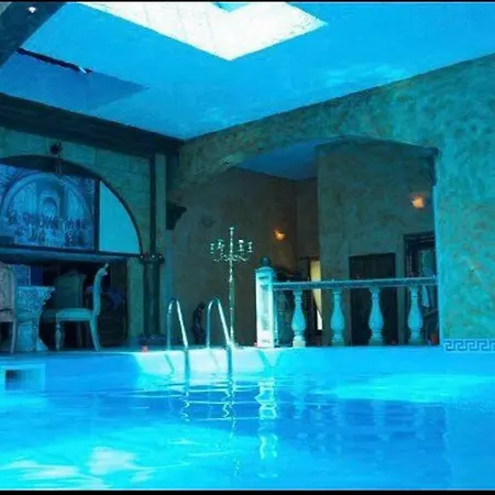 Otel сем.х л троя 3*